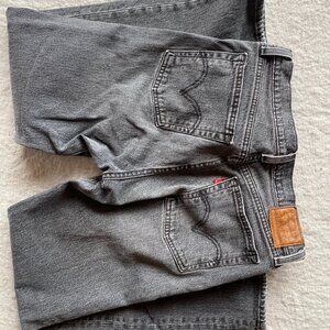 Levi’s Wedgie Straight Jeans | Size 28 | Gray Wash